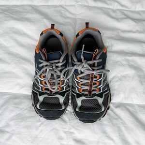 Merrell Boys Waterproof Hiking Shoes Size 2